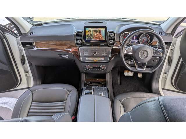 Mercedes-Benz GLS 11