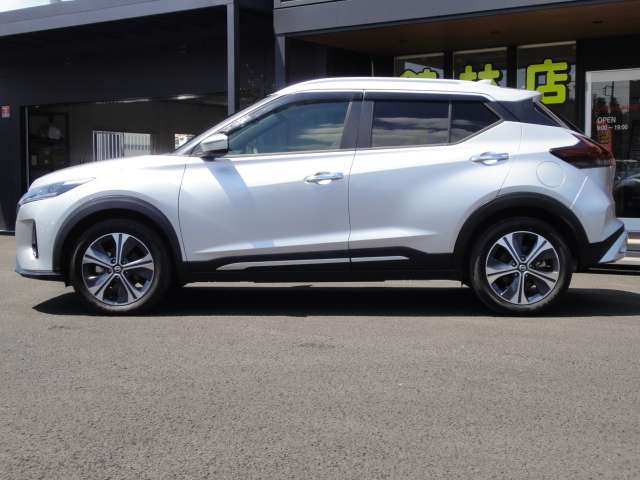 Nissan Kicks 2