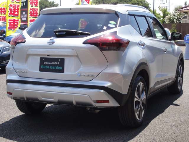 Nissan Kicks 5