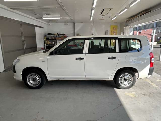 Toyota Probox Van 11