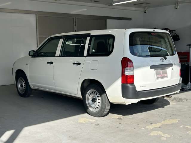 Toyota Probox Van 10