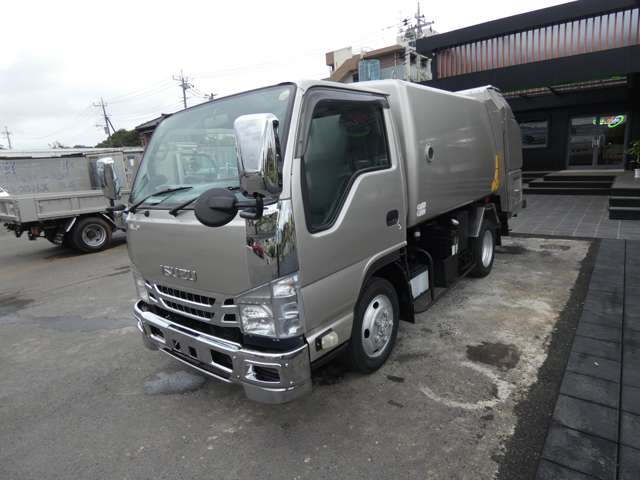 Isuzu Elf 5