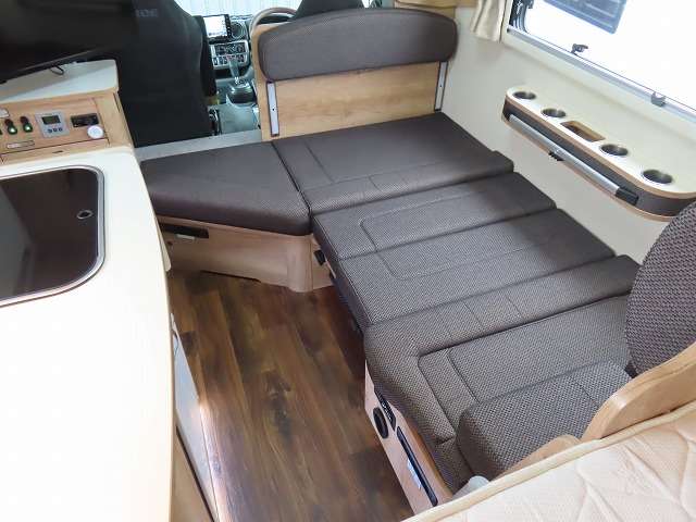 Toyota Camroad 5