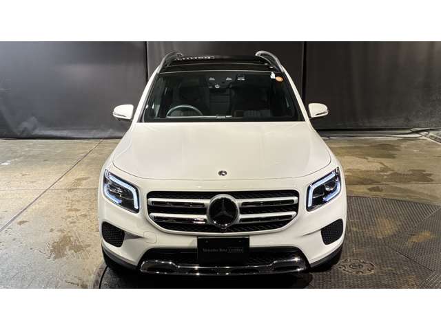 Mercedes-Benz GLB 4