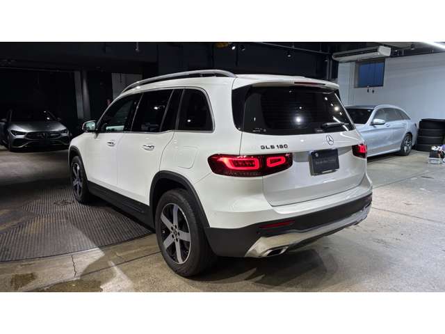 Mercedes-Benz GLB 8
