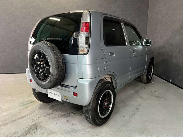 Daihatsu Terios Kid 11