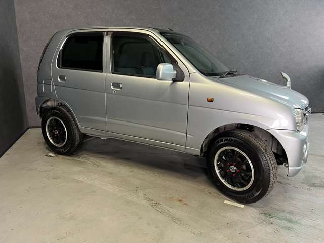 Daihatsu Terios Kid 8