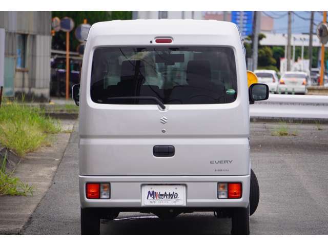 Suzuki Every 8