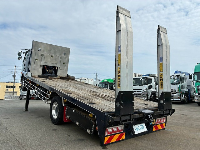 Mitsubishi Fuso Fighter 9