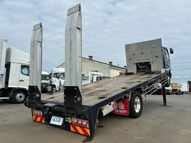 Mitsubishi Fuso Fighter 10
