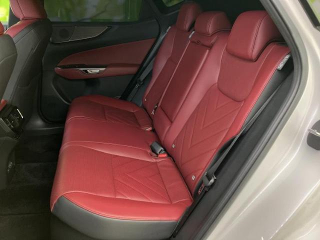 Lexus NX 9