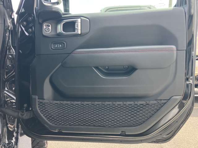 Jeep Gladiator 11
