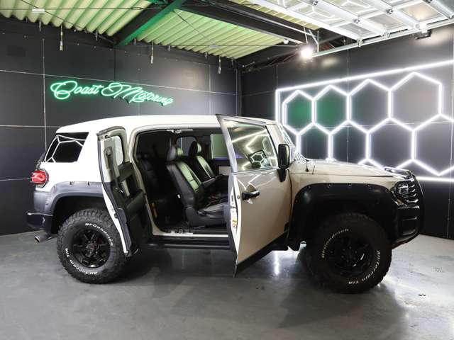 Toyota FJ Cruiser 7