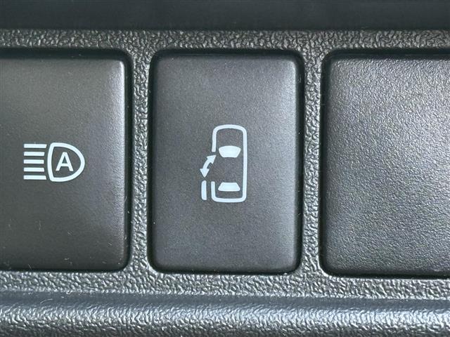 Toyota Hiace Commuter 5