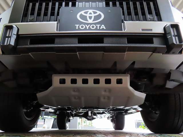 Toyota Land Cruiser FJ 7