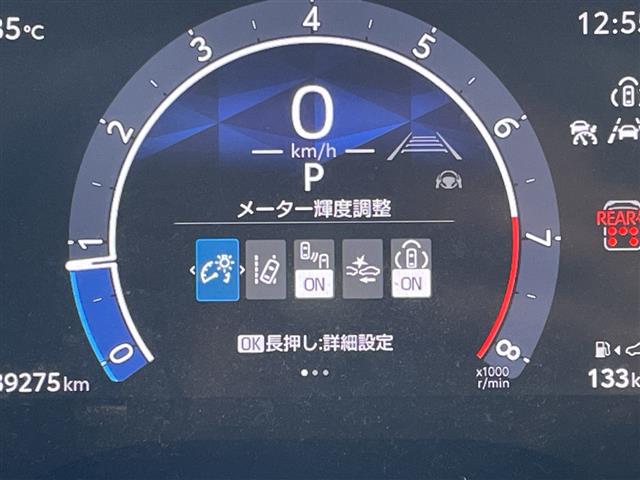 Toyota Sienta 8