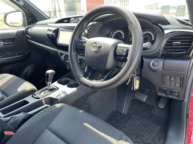 Toyota Hilux 3
