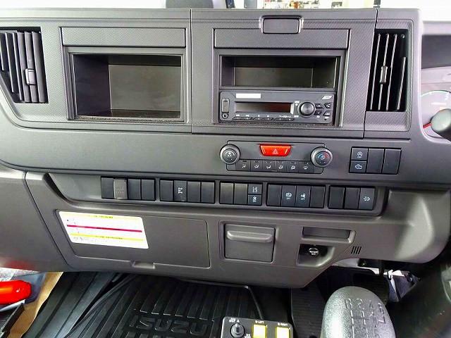 Isuzu Forward 11