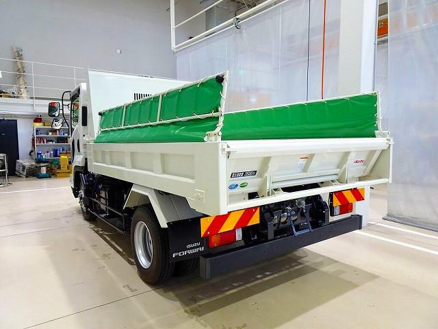 Isuzu Forward 4