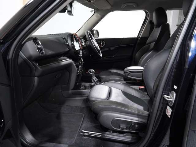 MINI Crossover 12