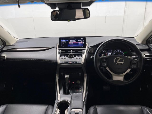 Lexus NX 2