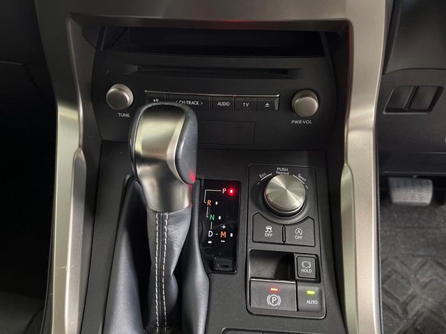 Lexus NX 7