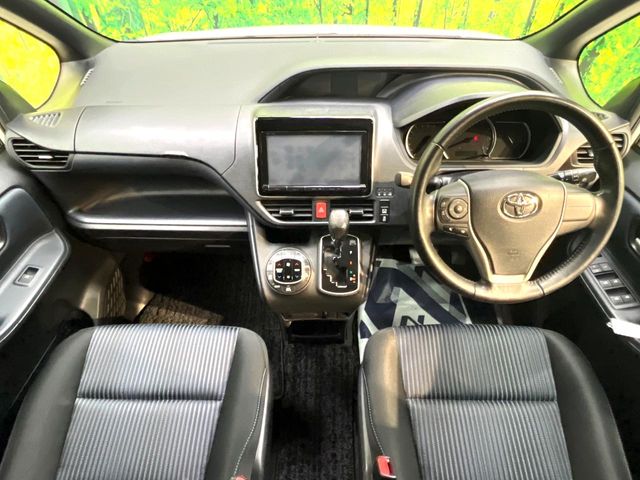 Toyota Noah 2