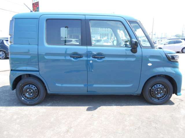Suzuki Spacia Base 4