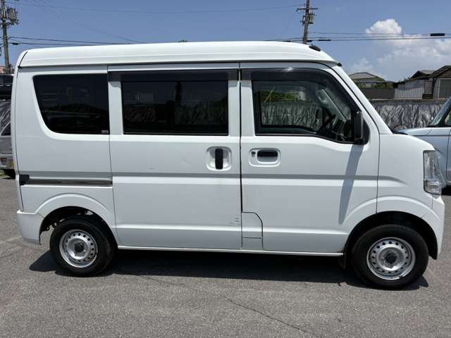 Nissan NV100 Clipper 10