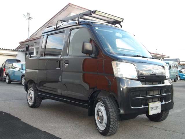 Daihatsu Hijet Deck Van 4
