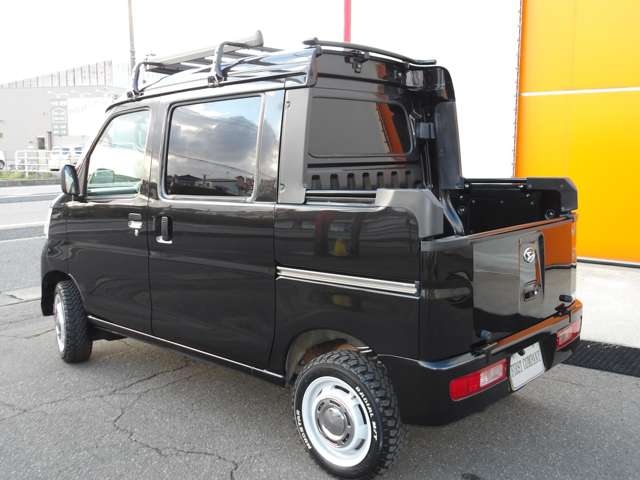 Daihatsu Hijet Deck Van 10
