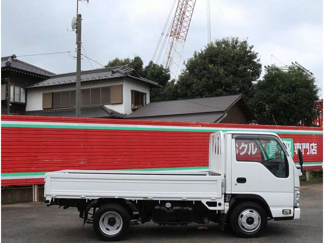 Isuzu Elf 8