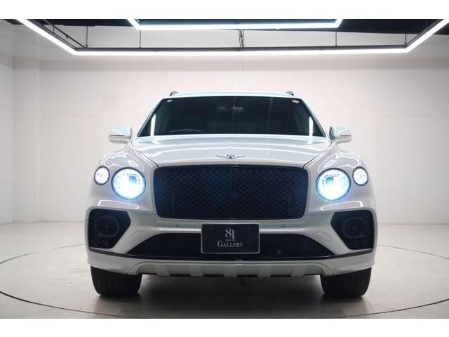 Bentley Bentayga 2