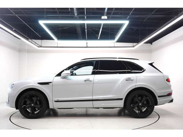 Bentley Bentayga 8