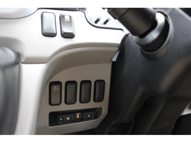 Mitsubishi Fuso Canter 9