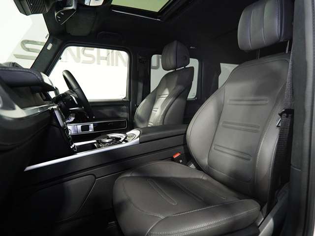 Mercedes-Benz G-Class 12