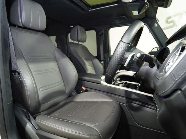 Mercedes-Benz G-Class 3