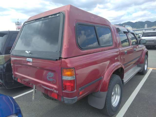 Toyota Hilux 4