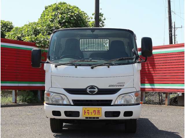 Hino Dutro 6