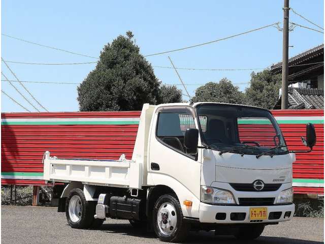 Hino Dutro 7