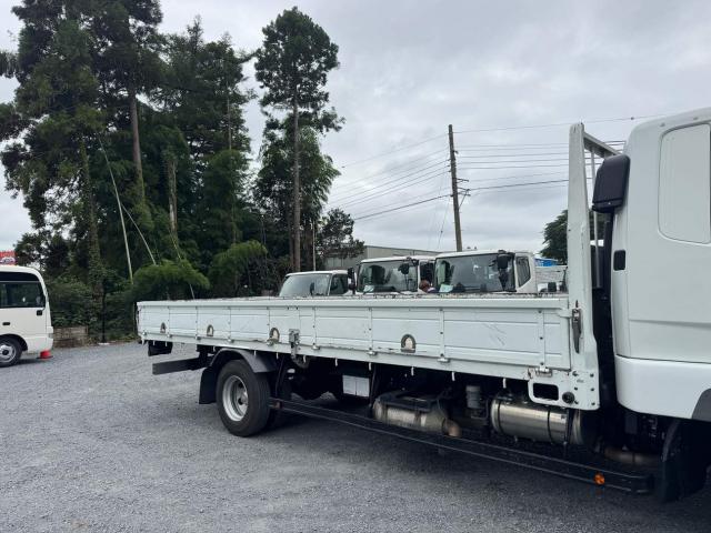 Mitsubishi Fuso Fighter 8