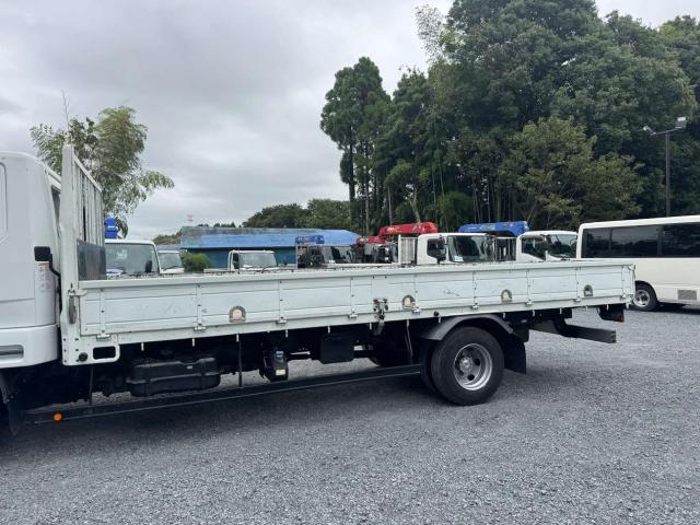 Mitsubishi Fuso Fighter 9