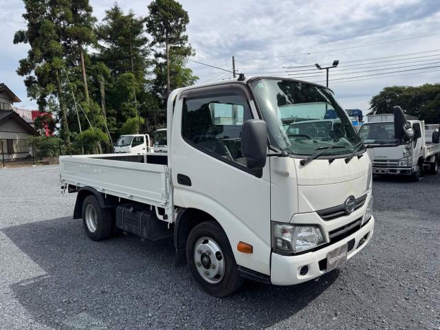 Hino Dutro 4