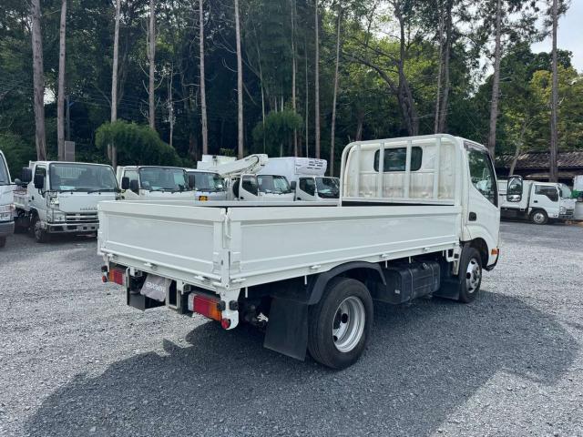 Hino Dutro 5