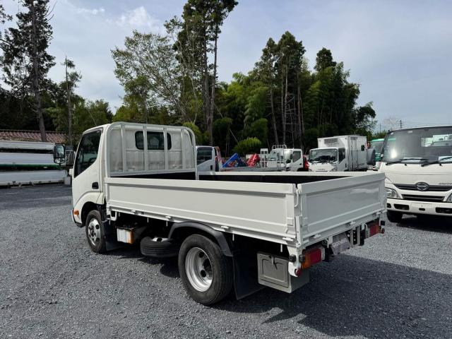 Hino Dutro 6