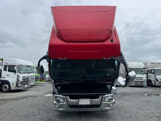 Mitsubishi Fuso Super Great 4