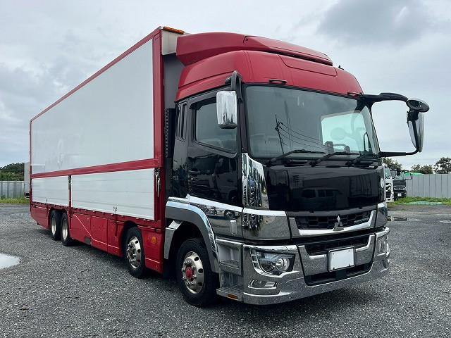Mitsubishi Fuso Super Great 5
