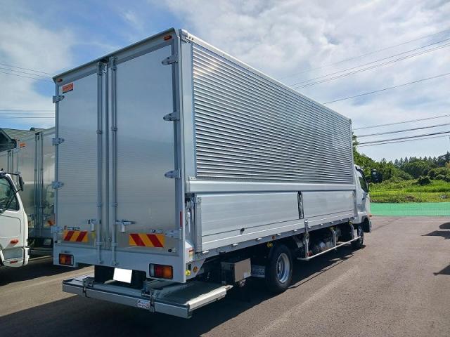 Mitsubishi Fuso Fighter 2