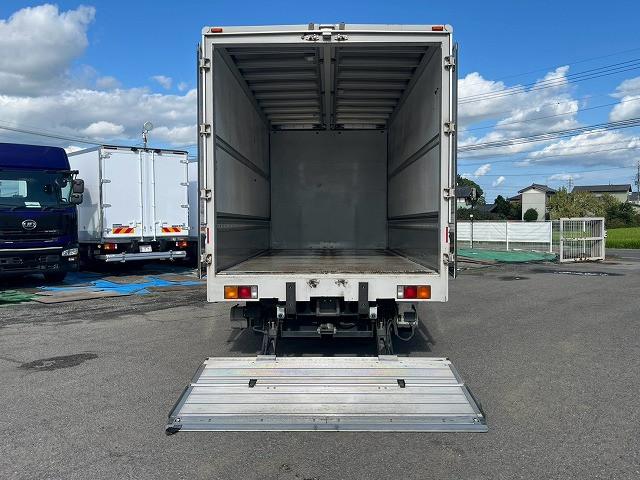 Mitsubishi Fuso Fighter 11