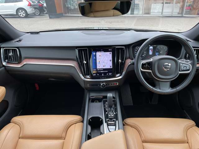 Volvo V60 Cross Country 6